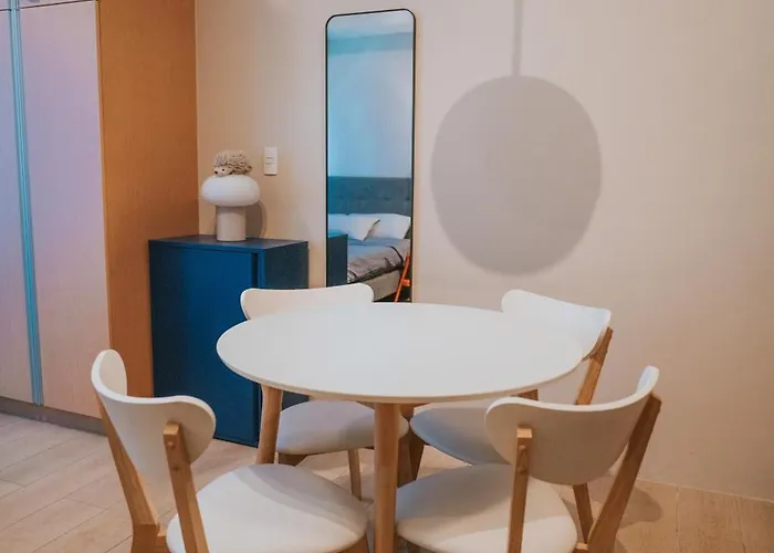 Cozy Eastwood W Pool Access, 65inch Tv And Wifi Apartamento