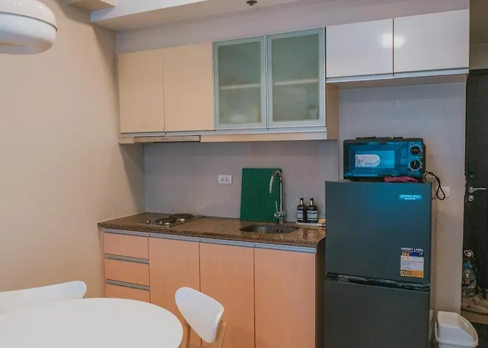 Cozy Eastwood W Pool Access, 65inch Tv And Wifi *